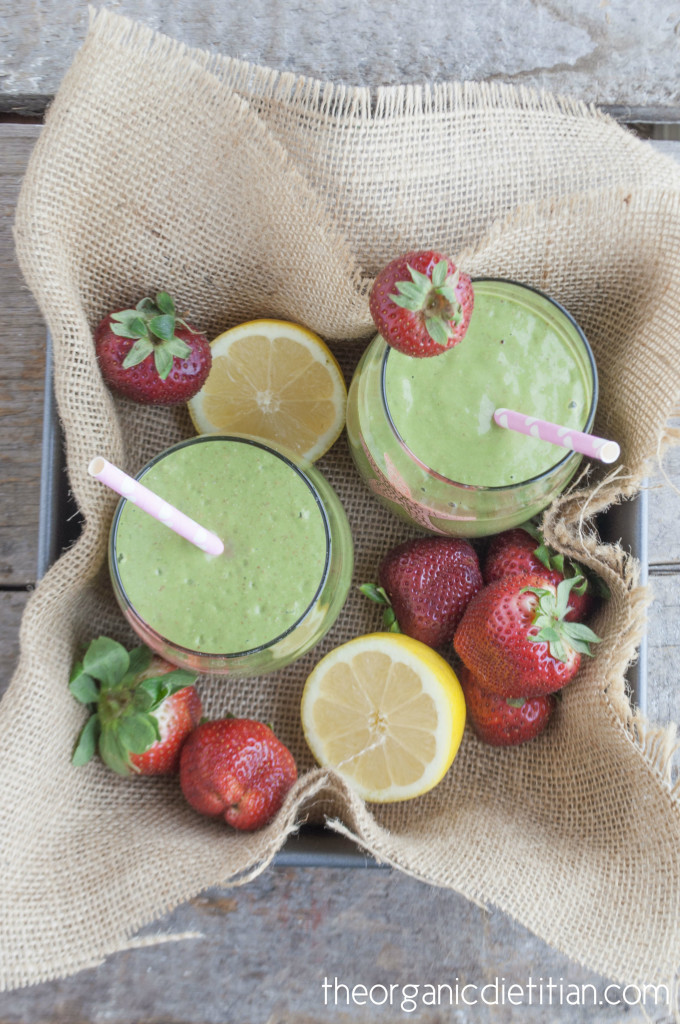 Strawberry Lemonade Green Smoothie 3
